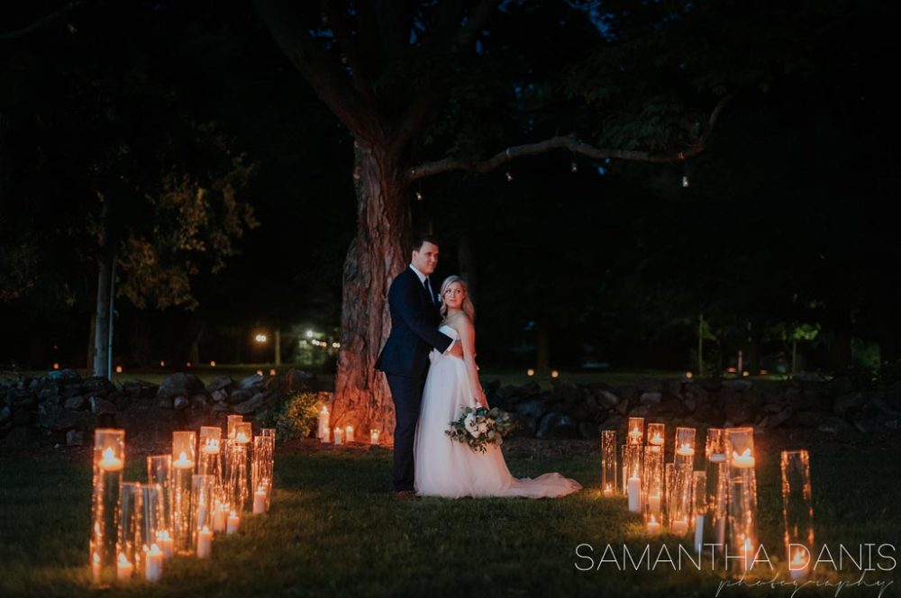 wedding couple at night with lanterns